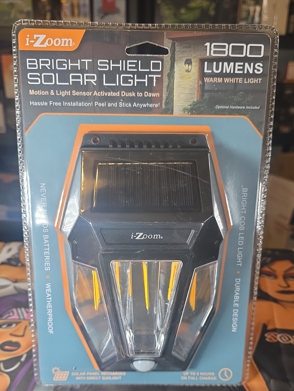 BRIGHT SHIELD SOLAR LIGHT 1800 LUMENS FACTORY SEALED